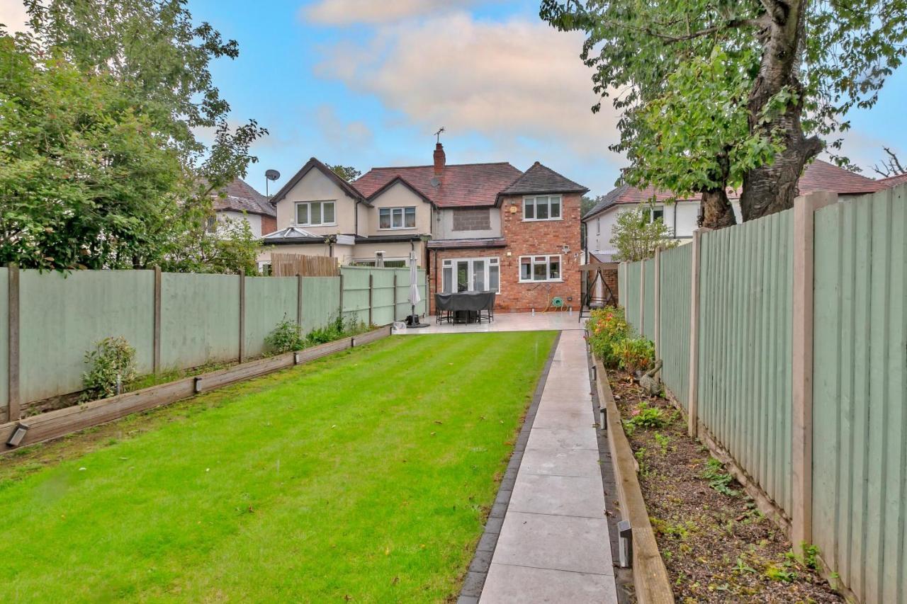 Finest Retreats - Debarnes House Villa Solihull Bagian luar foto