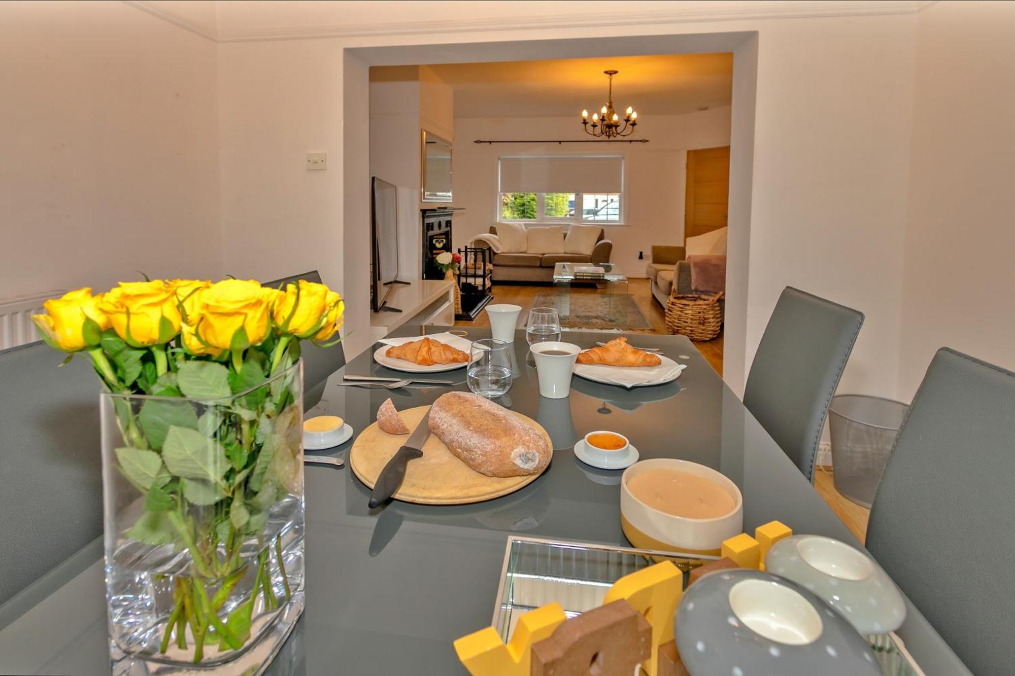 Finest Retreats - Debarnes House Villa Solihull Bagian luar foto