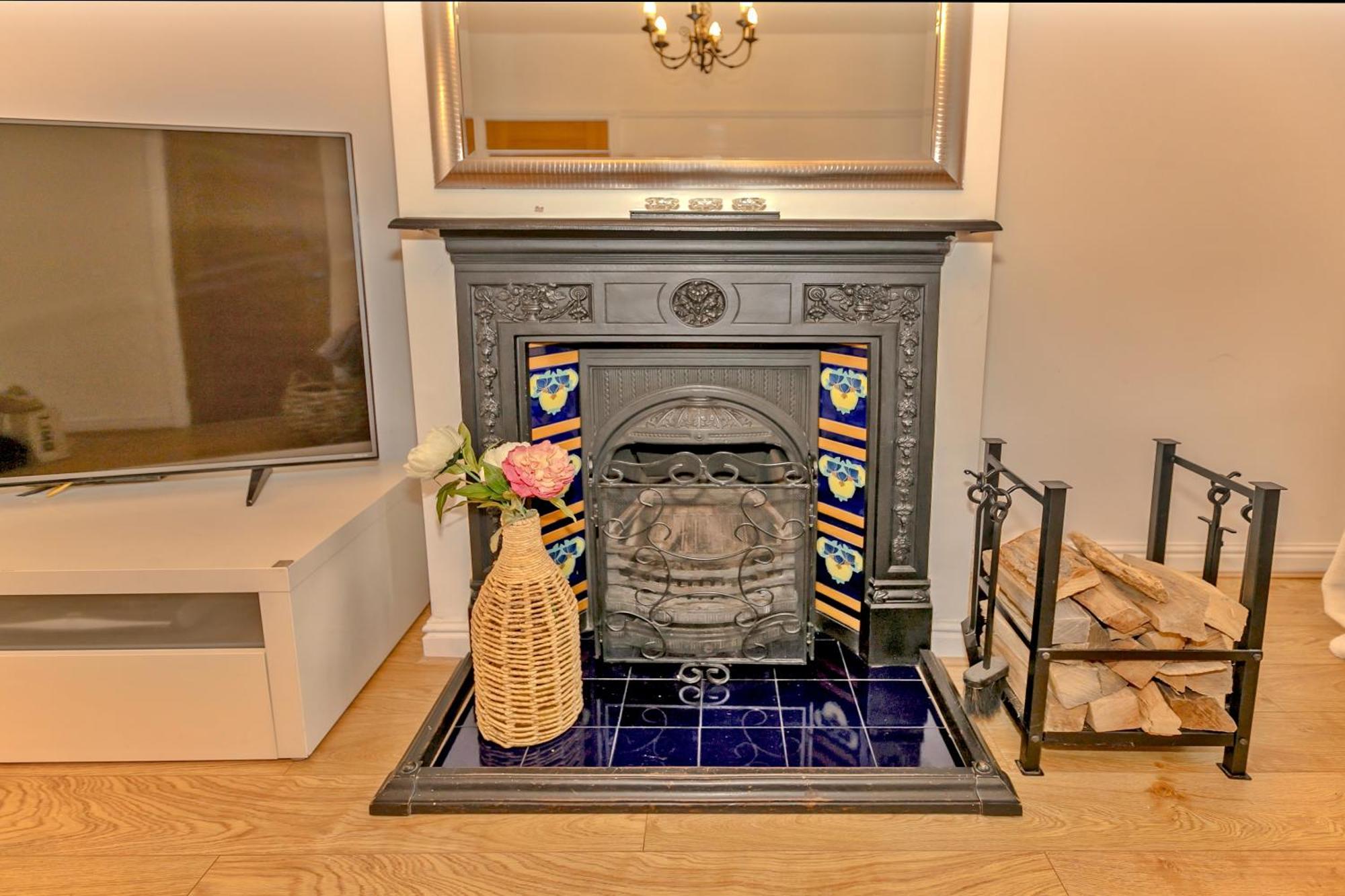 Finest Retreats - Debarnes House Villa Solihull Bagian luar foto