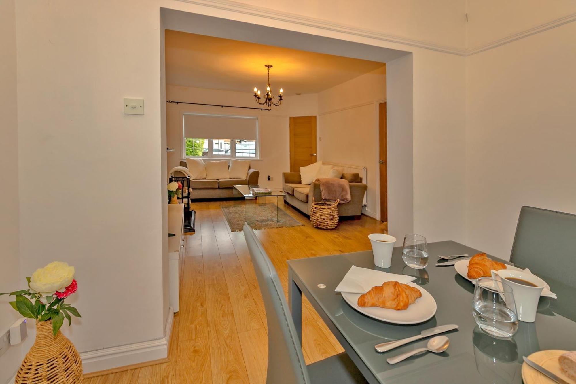 Finest Retreats - Debarnes House Villa Solihull Bagian luar foto